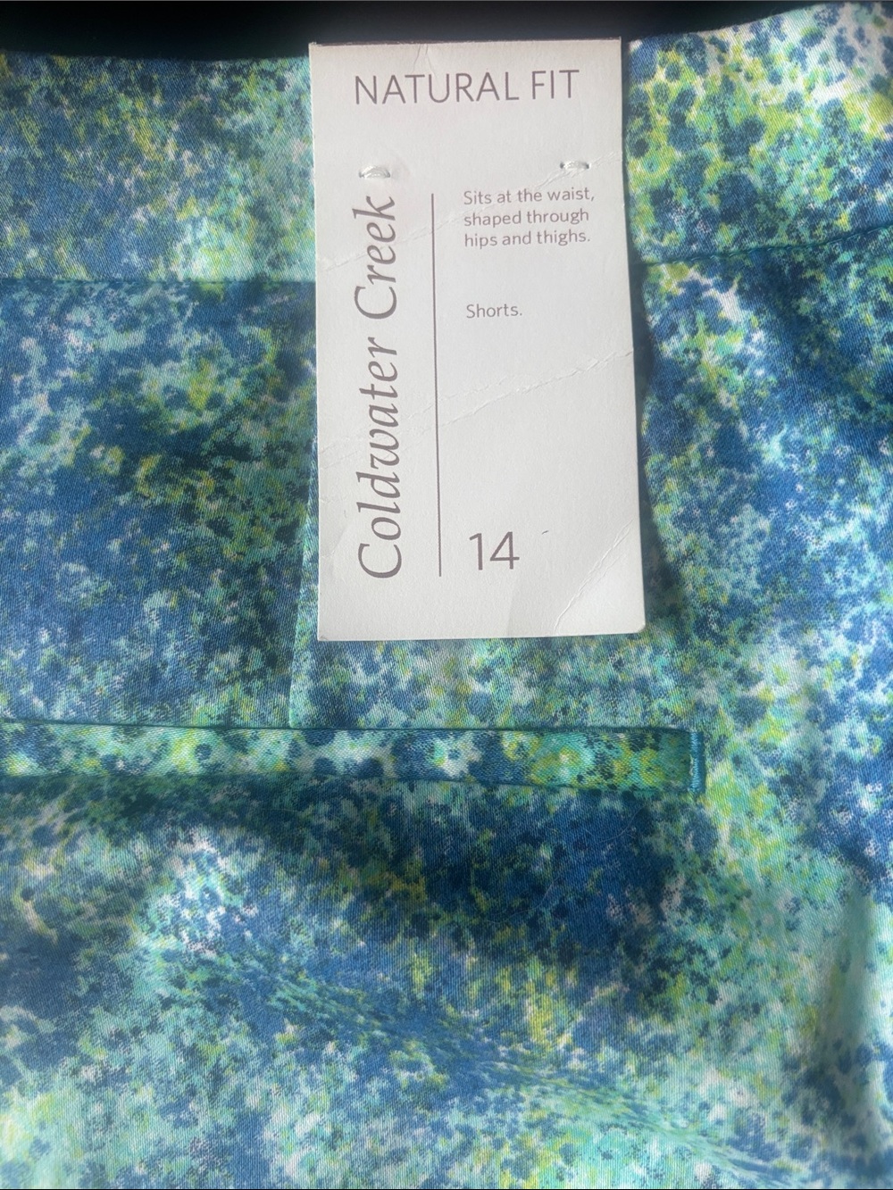 Cold Water Creek NWT Natural Fit Blue Green,White Tye Dye Bermuda Shorts Size 14 - Picture 4 of 5